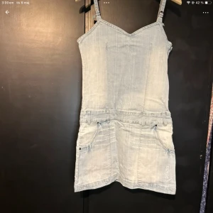 Ljusblå jeansklänning från SWE Street - Jättegullig klänning från SWE street 💕 Perfekt till sommaren 😊