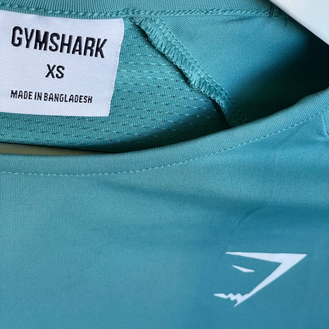 Turkos croppad långärmad träningströja från Gymshark - 2
