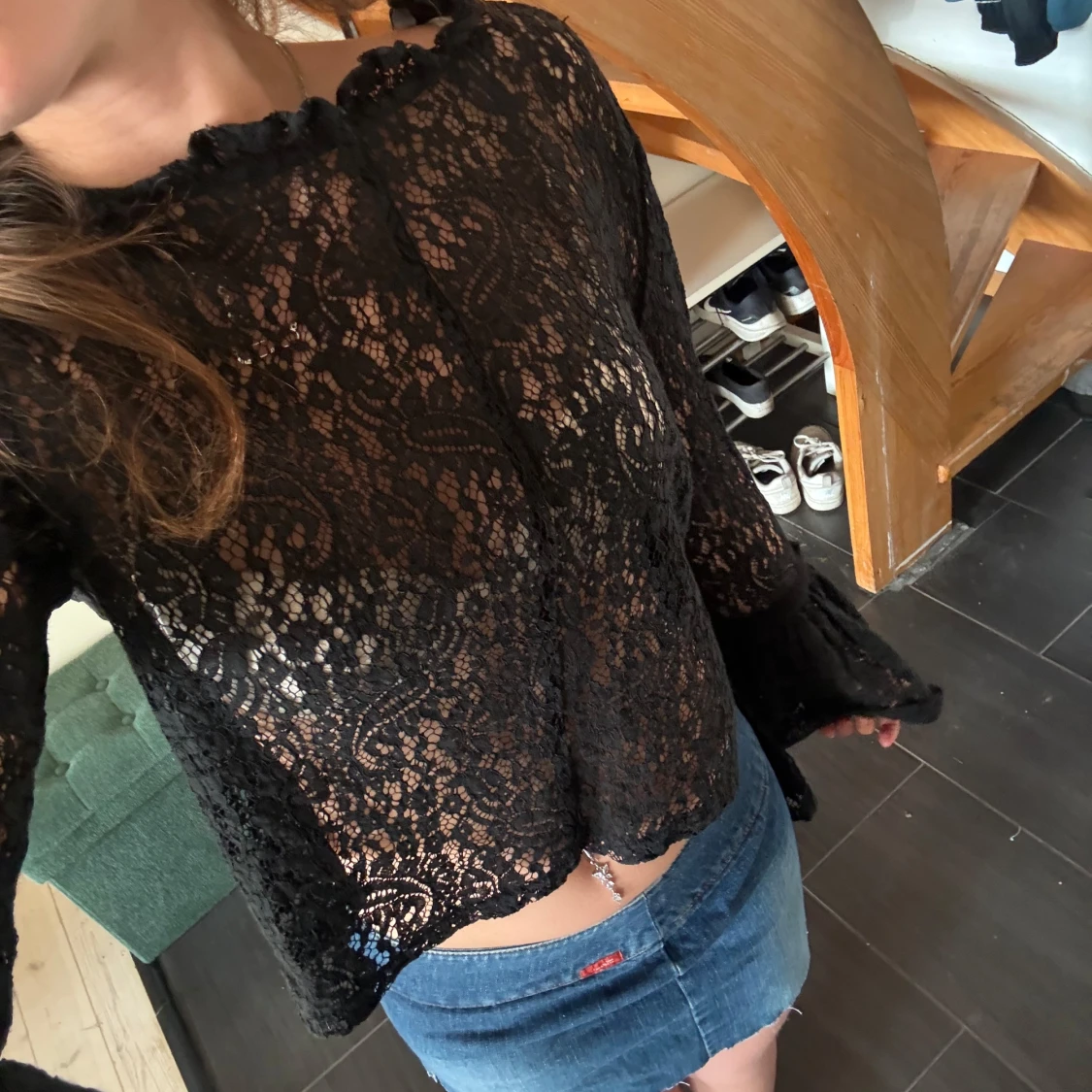 Svart spetsblus från NA-KD - 1