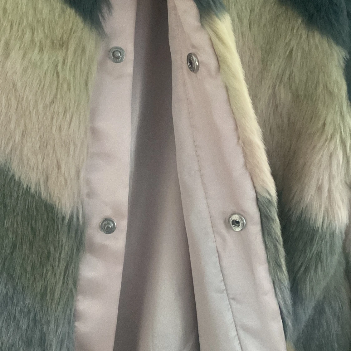 Färgglad pälsjacka från Name It - 2