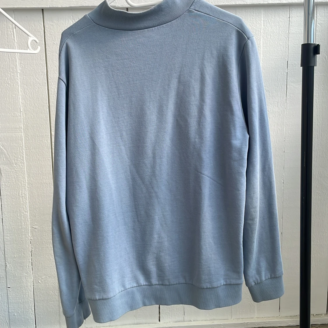 Ljusblå hoodie med dragkedja och Paris-tryck - 2