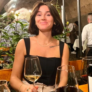 Korsett - Korsettliknande topp. Används tyvärr för den har tyvärr blivit för stor.