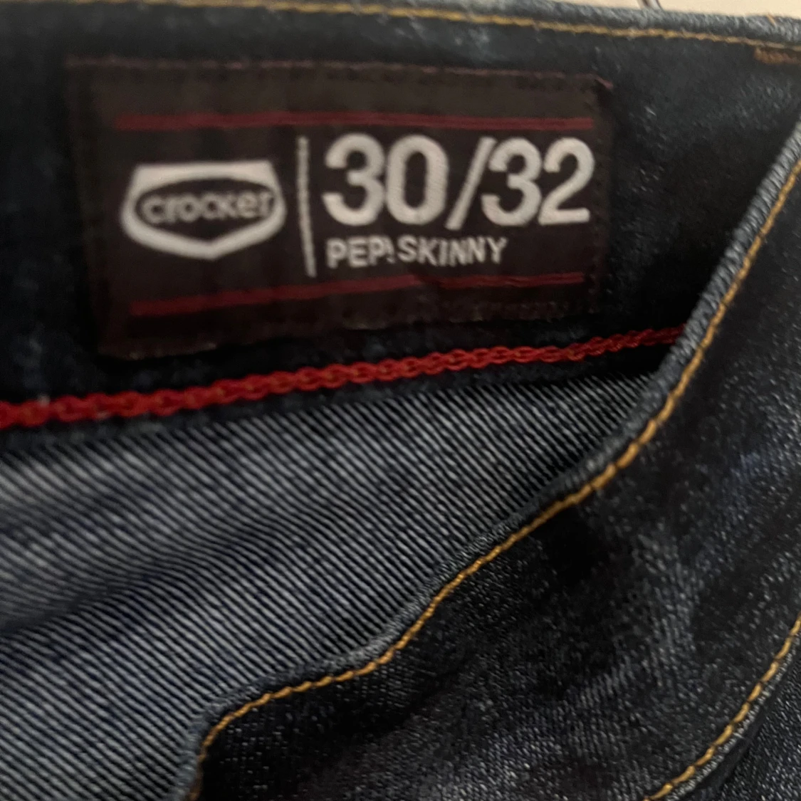 Mörkblå skinny jeans från Crocker - 4