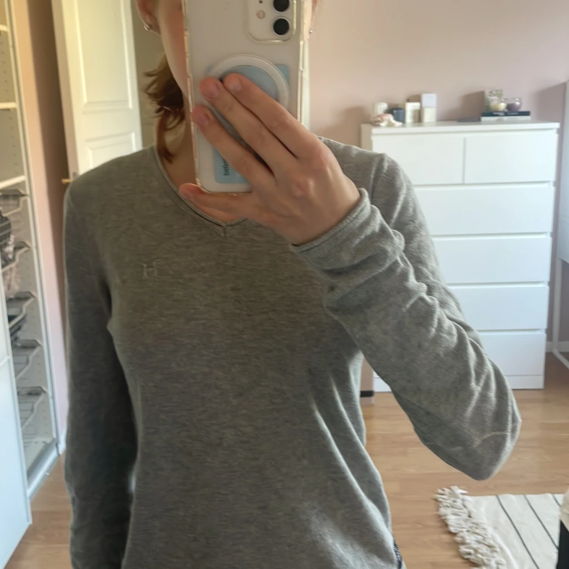 Grå långärmad tröja från Harcour