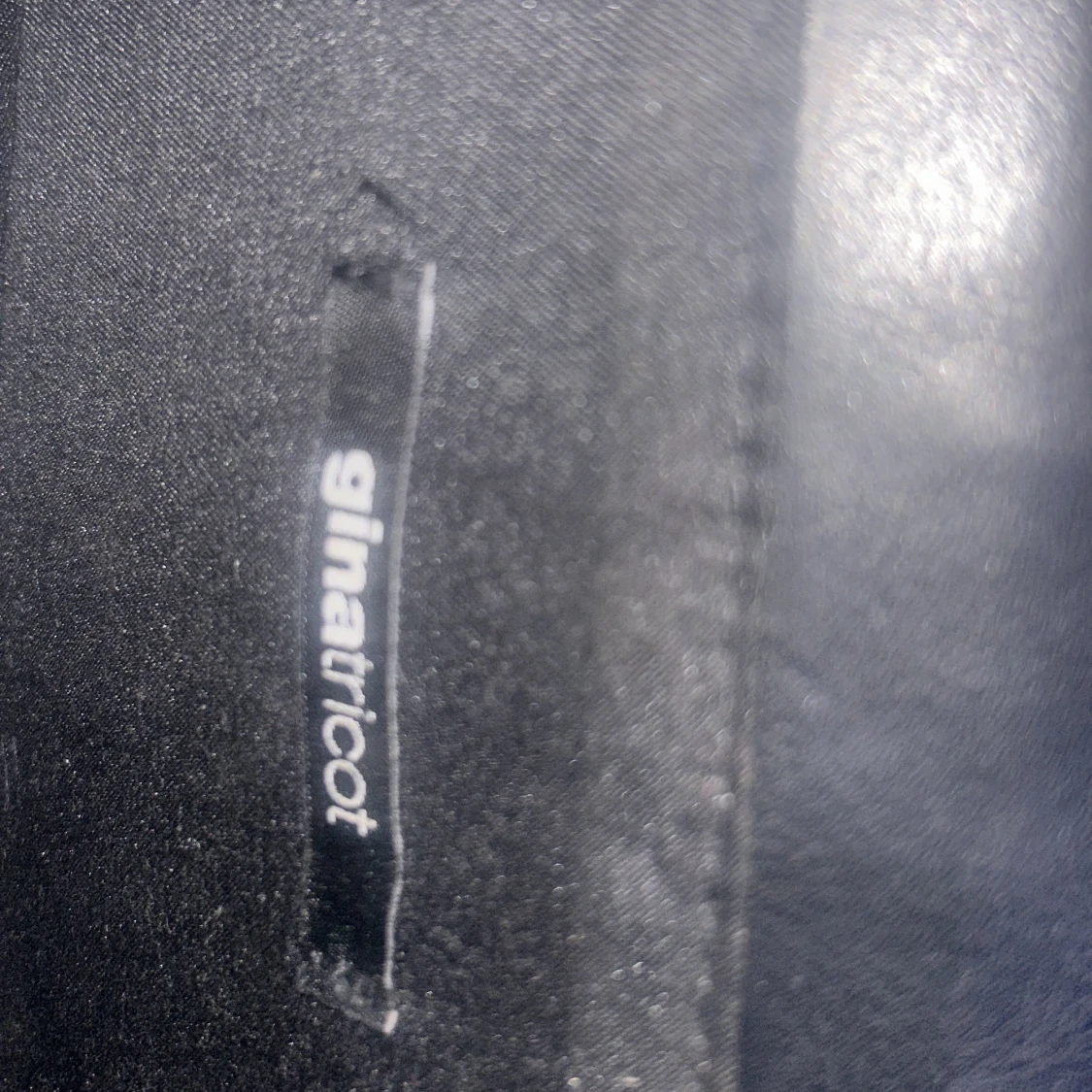 Svart quiltad axelväska Gina Tricot - 1