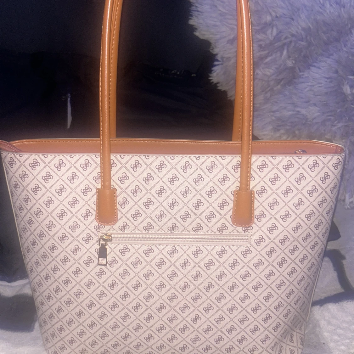 Beige shoppingväska med mönster - 1