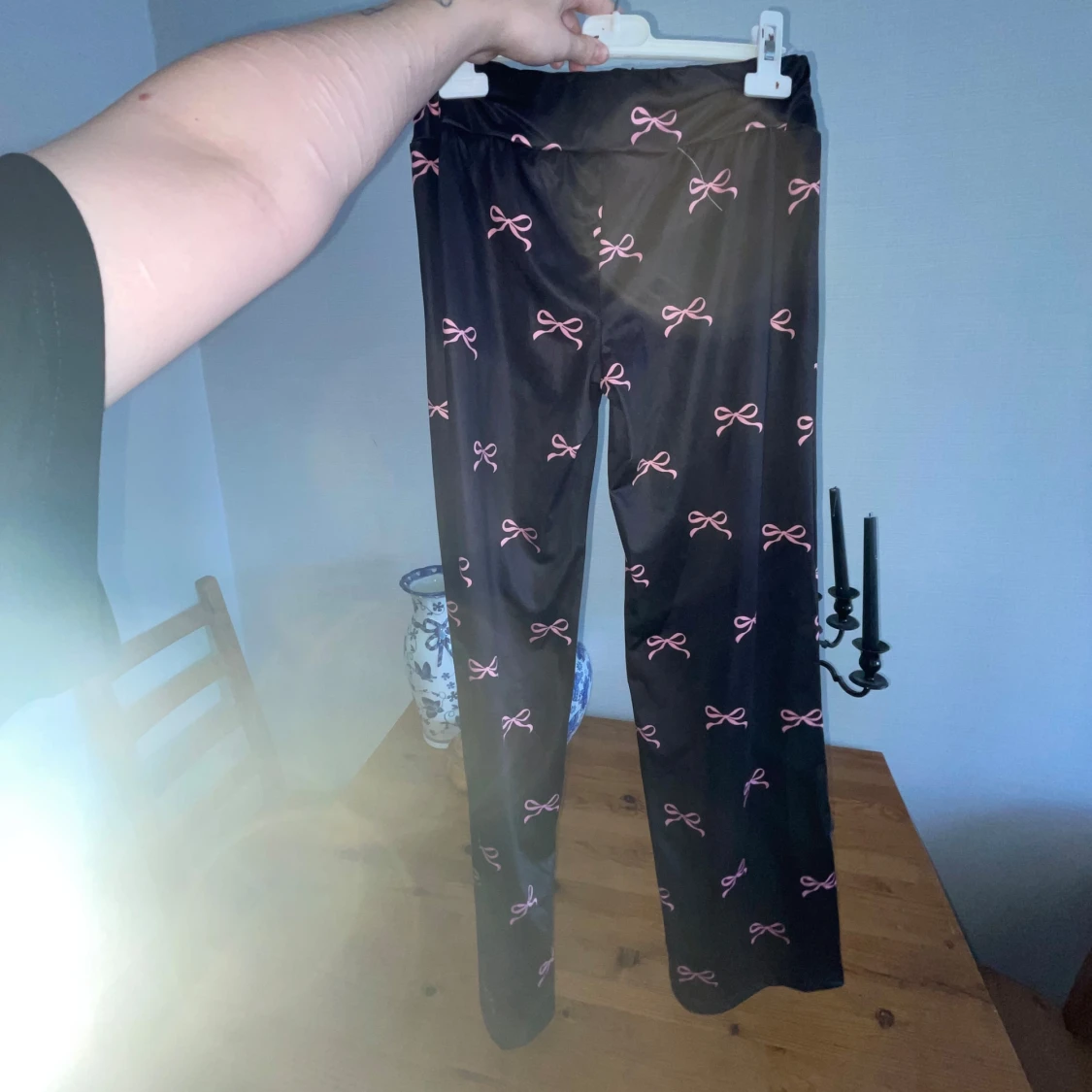 Mjukis byxor med rosetter - 1