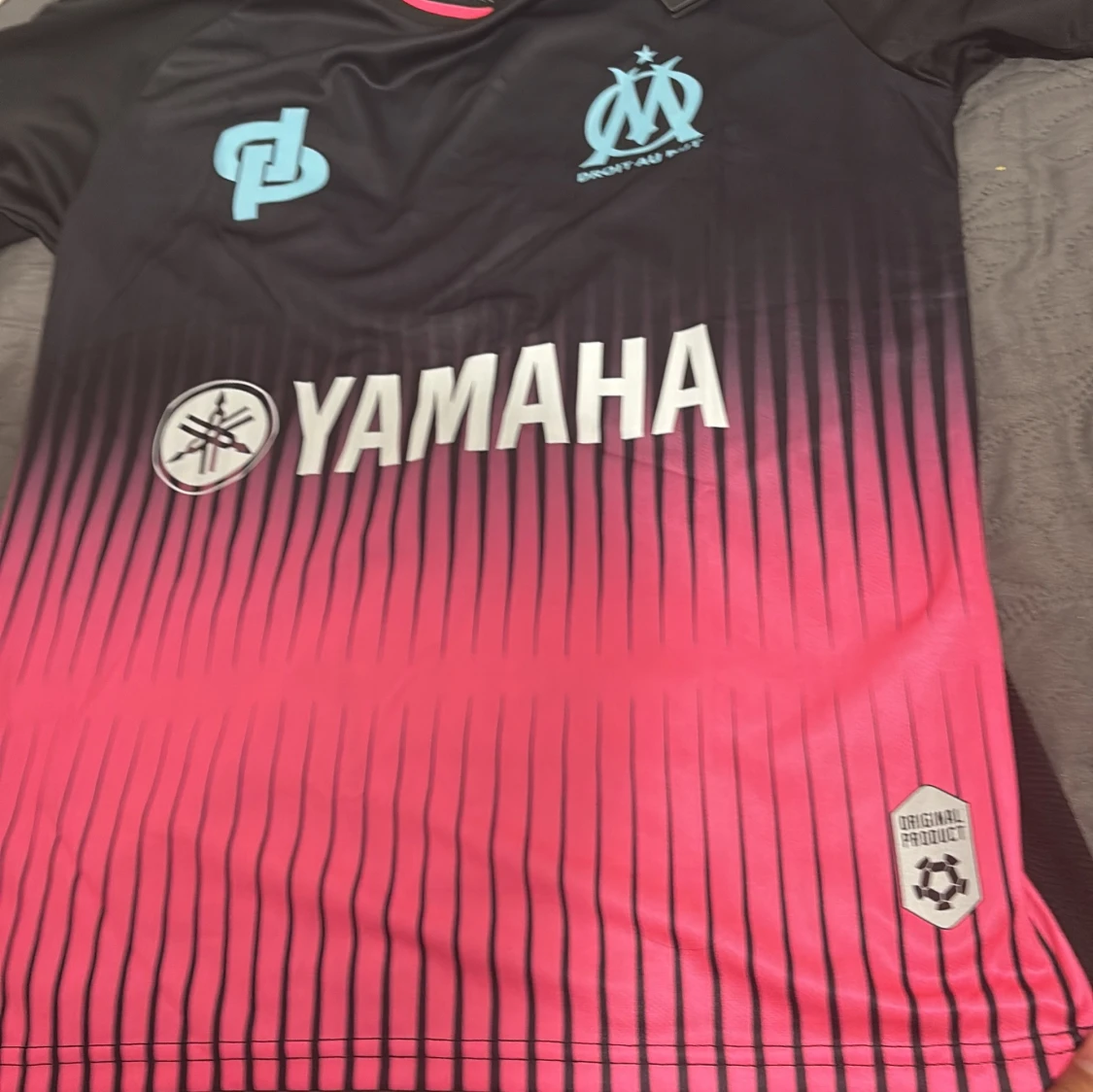 Marseille x Yamaha svart/rosa fotbollströja - 3