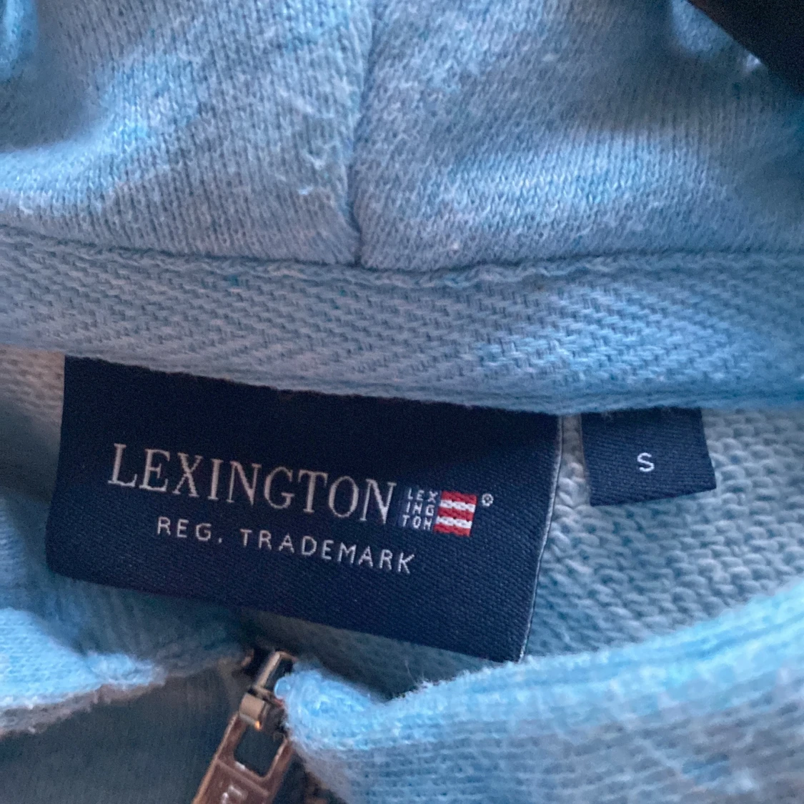 Ljusblå hoodie från Lexington - 2