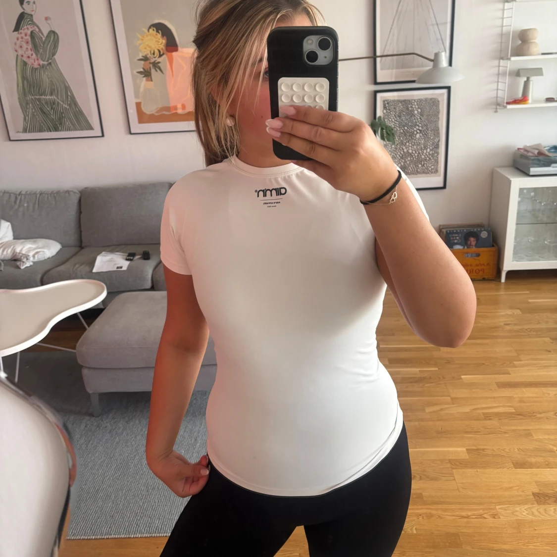 Vit tight t-shirt från Aim'n