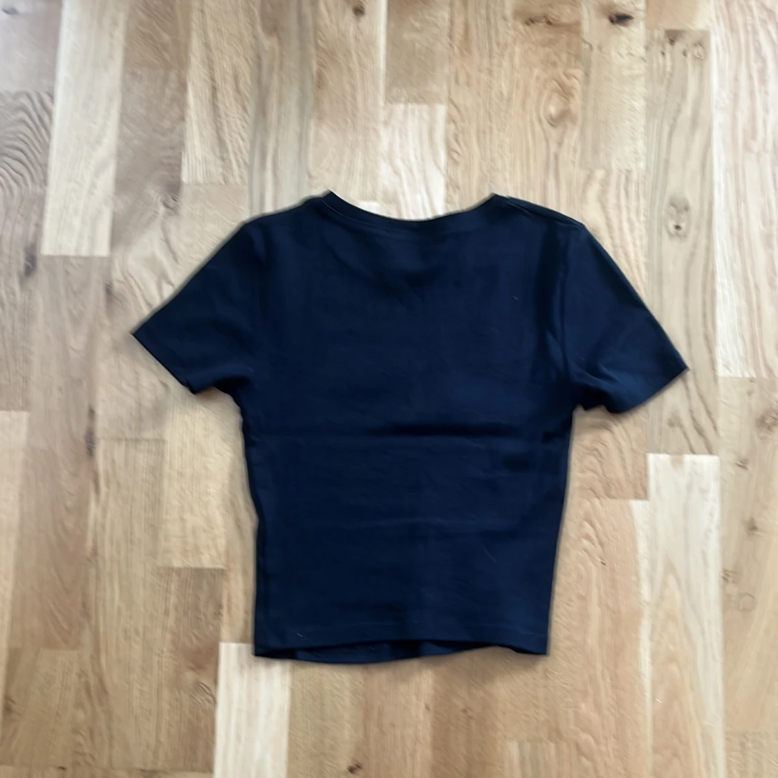 Svart croppad topp från FB Sister - 3