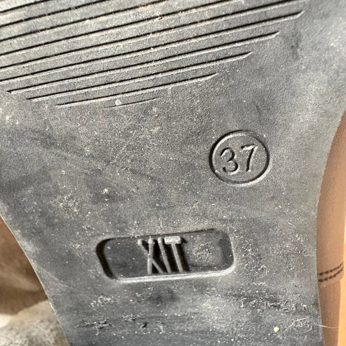 Svarta chelsea boots med klack - 2