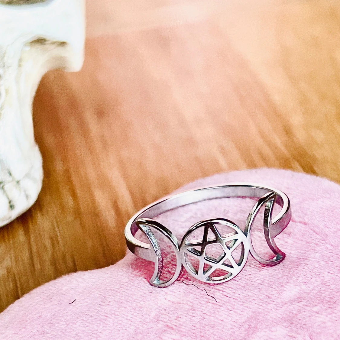 Silverring med Wicca-motiv i storlek 11. I nyskick! - 2