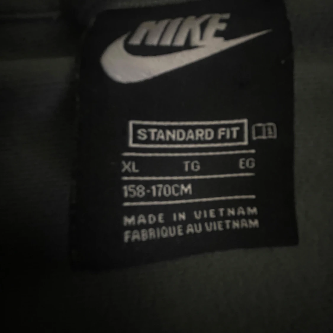 Grå kofta från Nike - 4