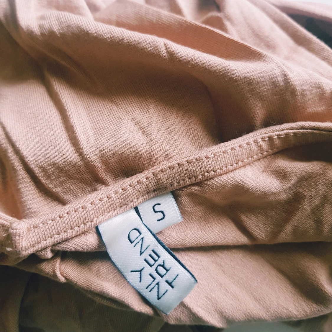 Beige långärmad topp från nly trend strl S - 2