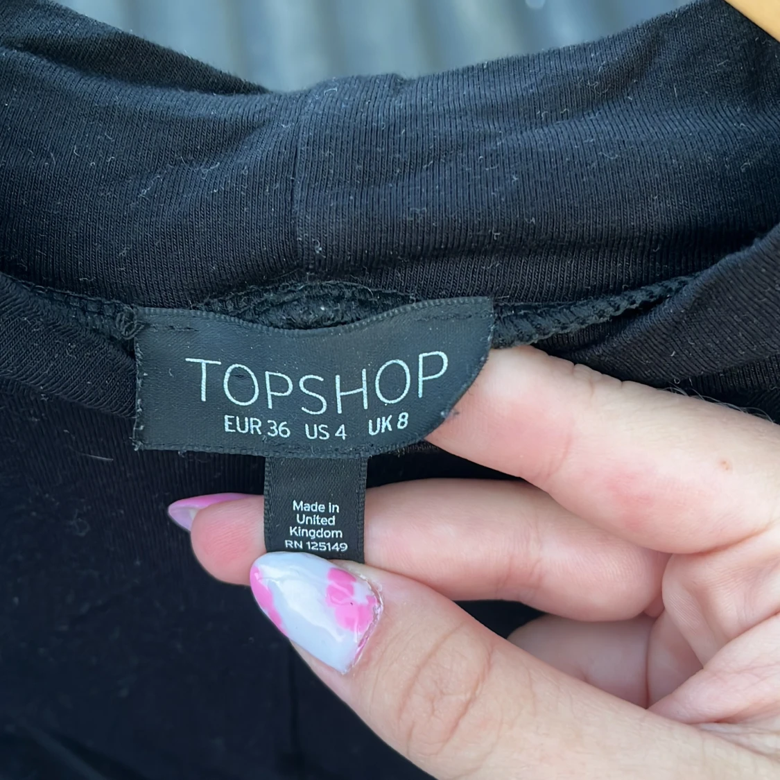 Svart croppad polotopp från Topshop - 2
