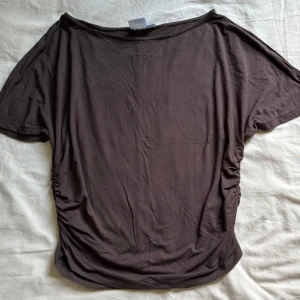 Topp  - Använt 2-3 gånger 🤎