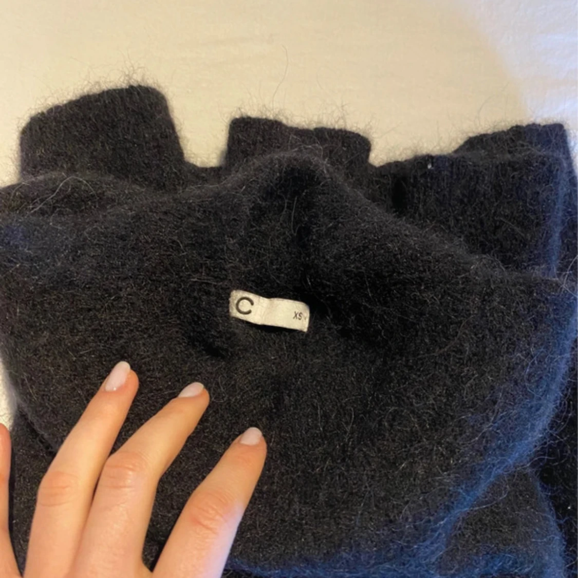 Svart tröja i ullblandning  - 1