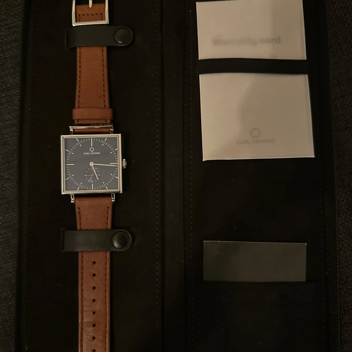 Carl Edmond fyrkantig klocka brun läder - 1