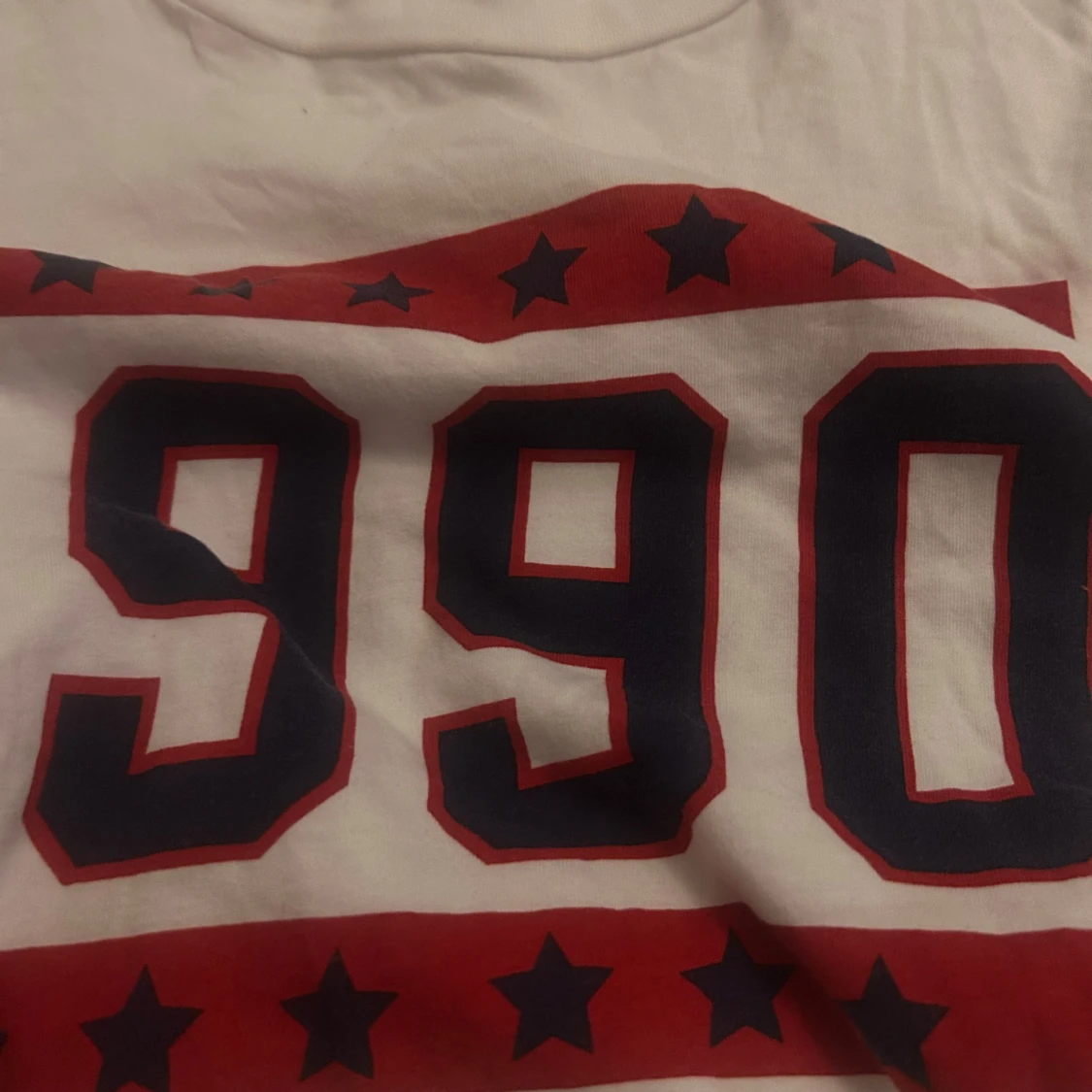 Vit t-shirt 1990 från Divided - 2