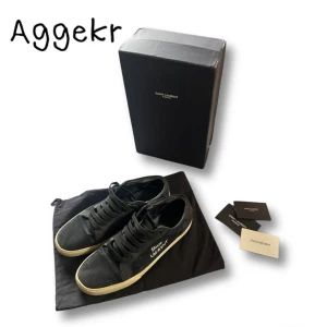 Saint Laurent Skor Sl/06 - Sjukt feta, Strlk 43, 7/10 condition, skriv ifall ni har frågor.