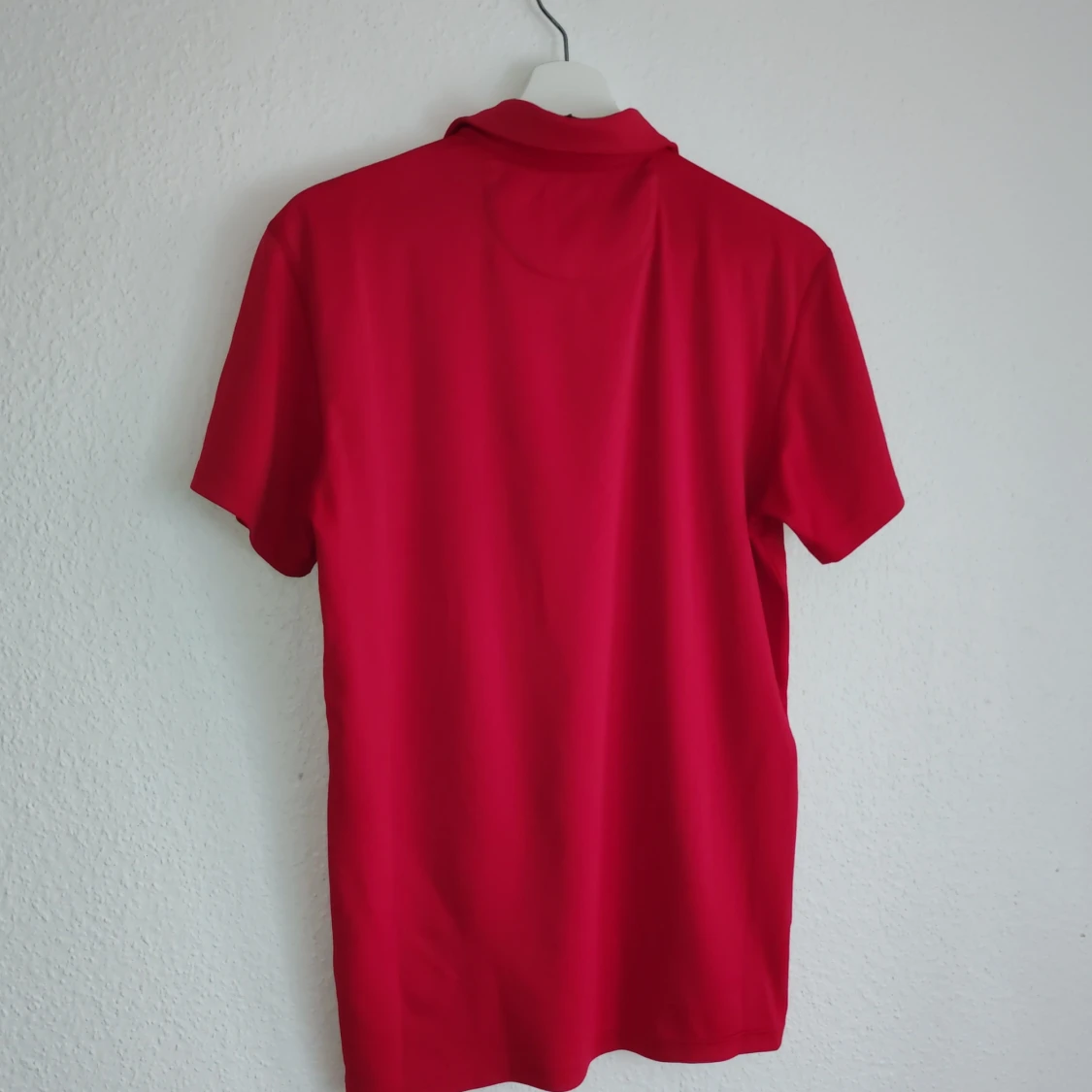 Röd pikétröja från Peak Performance - 1