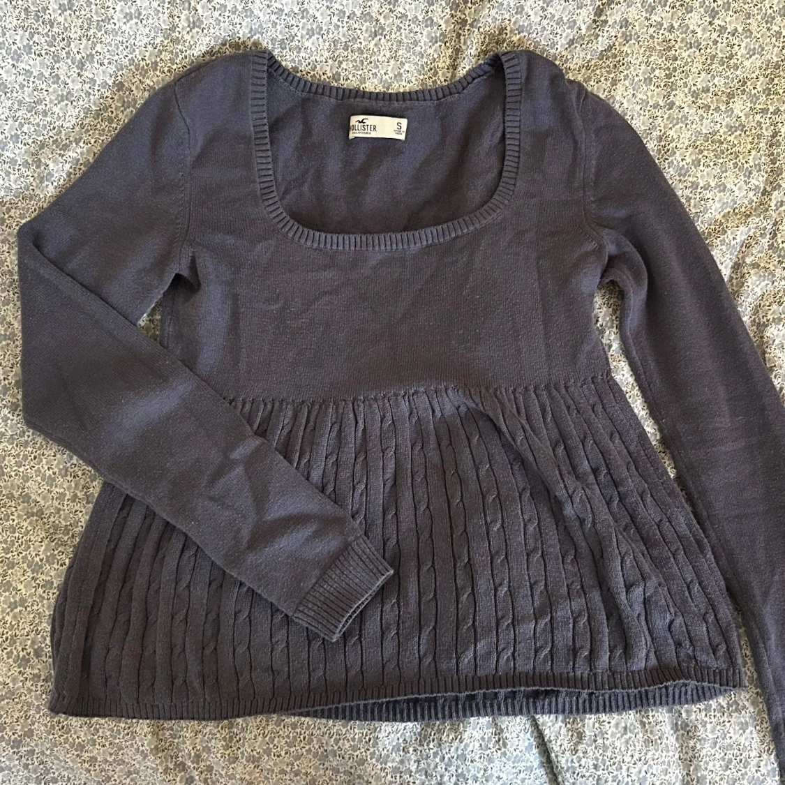 Stickad tröja hollister