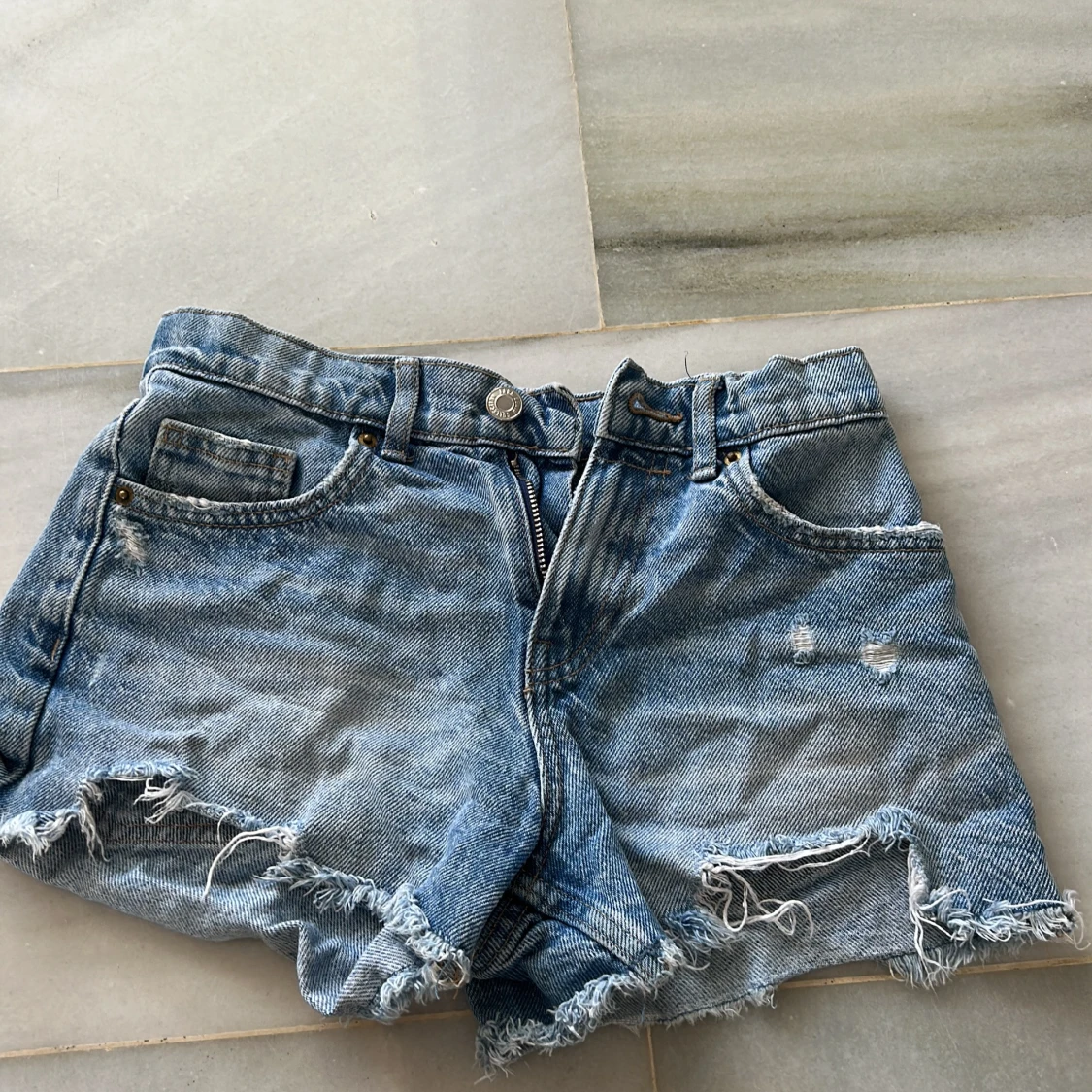 Blå jeansshorts från Zara - 1