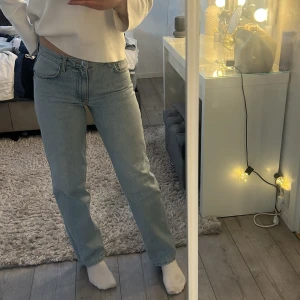 Ljusblå jeans - Snygga ljusblå jeans från Gina modellen ”premium denim”💓använd fåtal gånger så mycket fint skick!