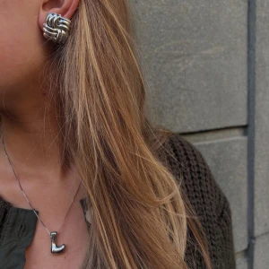 Silver smycken - Silver smycken. Örhängena kommer i par 