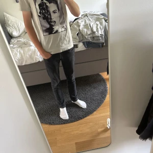 Limitato T-shirt - Säljer min Limitato T-shirt | Nästan aldrig använd så i Toppenskick 9/10 | nypris: ca 1800kr | Säljs pga att den var för liten när jag köpte den | Box ingår | Hör av dig för mer info!