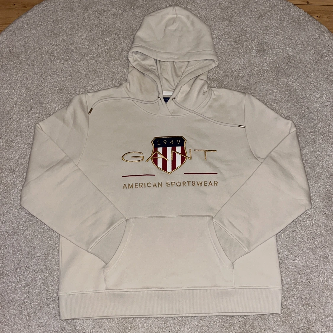 Beige Gant hoodie