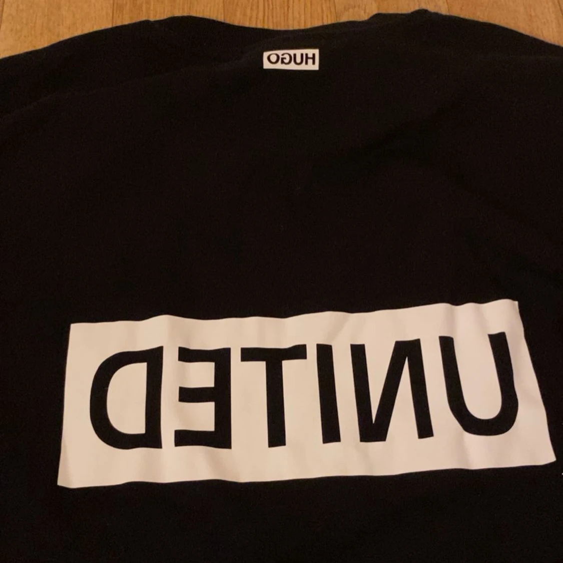 Svart långärmad tröja från Hugo Boss - 2