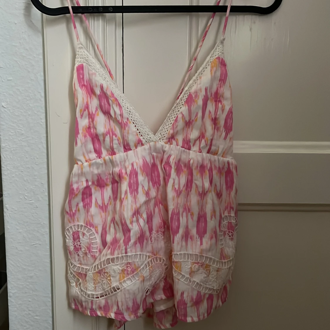 Mönstrat linne från Gina Tricot