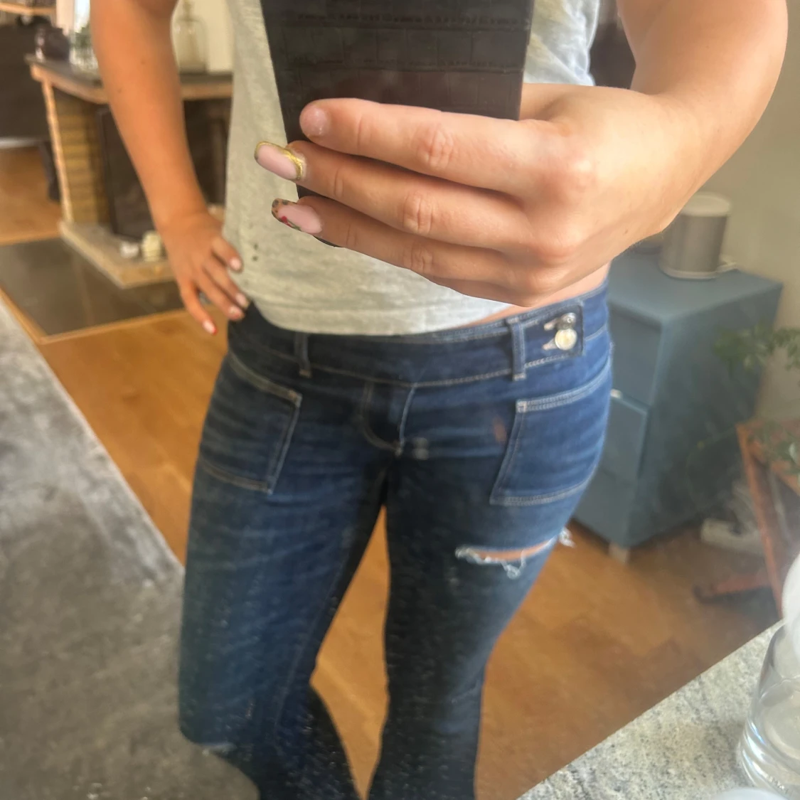 NYA UTAN PRISLAPP Populära bootcut jeans från Gina Tricot 