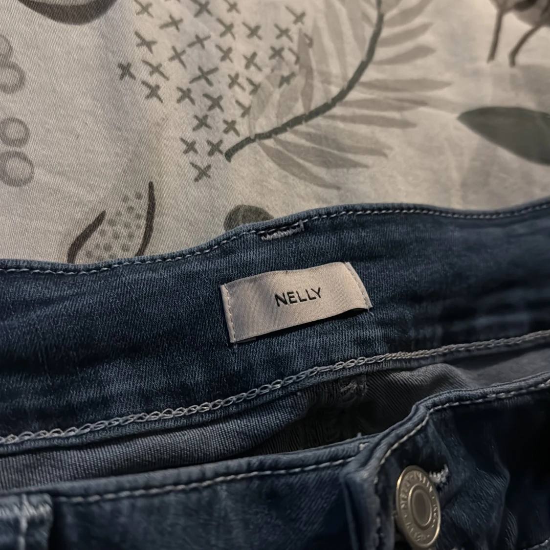 Jeansshorts ifrån Nelly  - 2