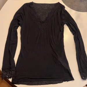 Intimissimi tröja - Aldrig använd den är  ny!