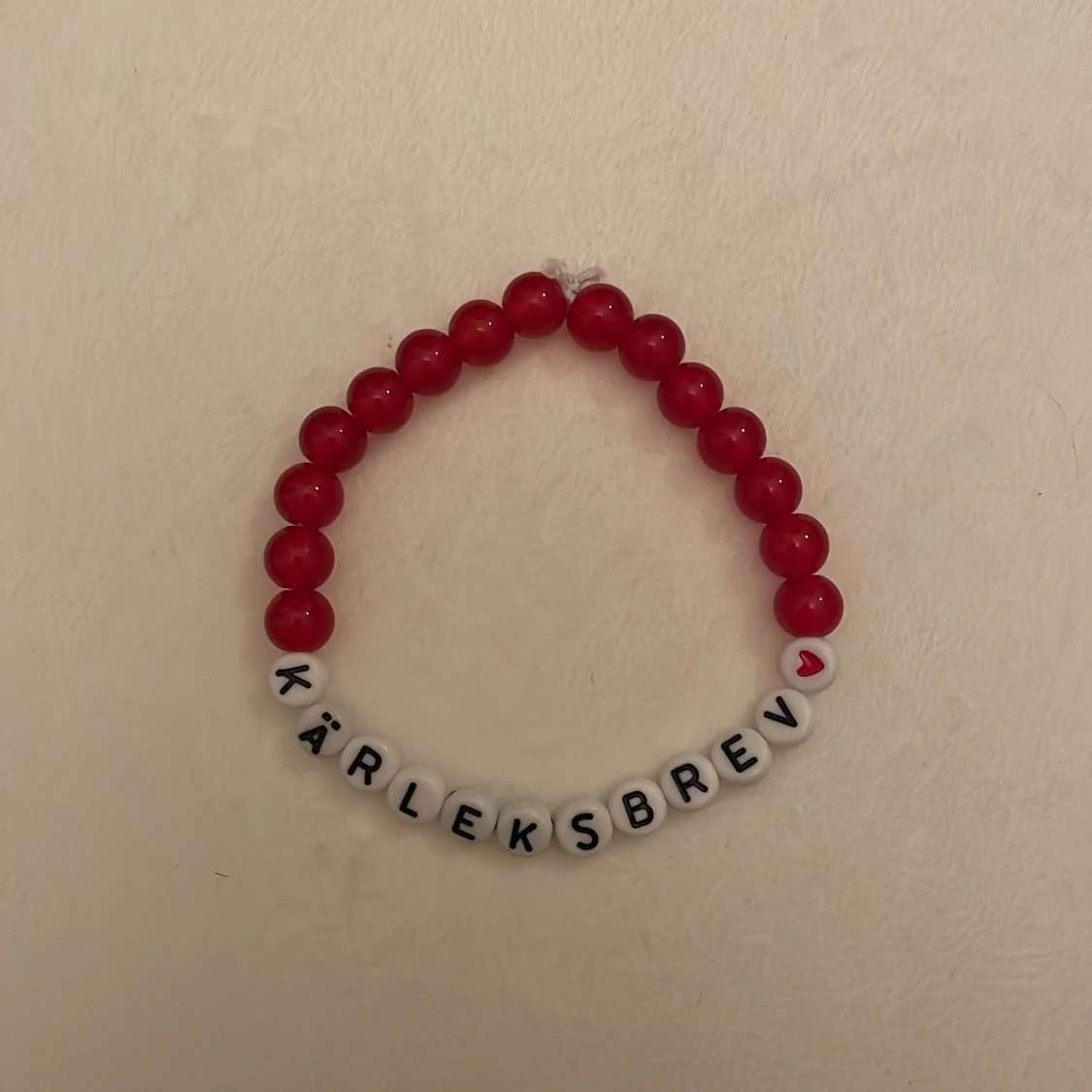 hov1 armband (kärleksbrev) 