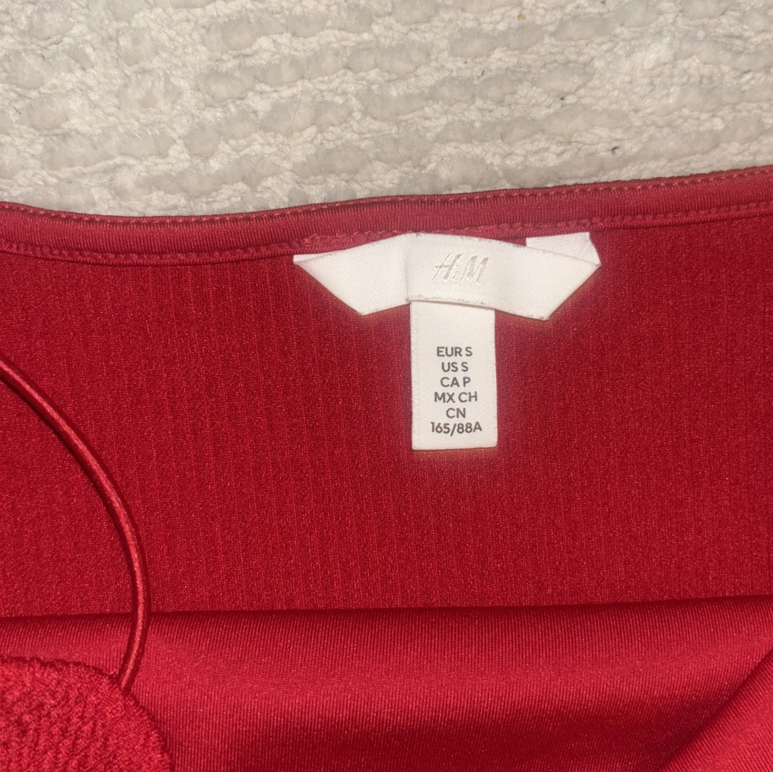 Röd bodysuit från H&M - 2