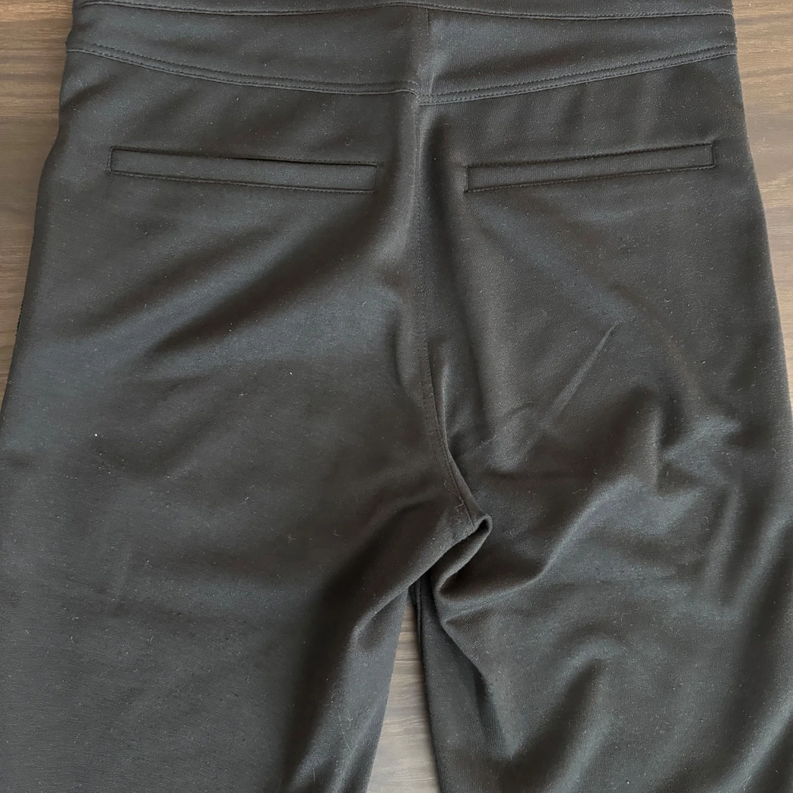 Svarta byxor från Calvin Klein - 2