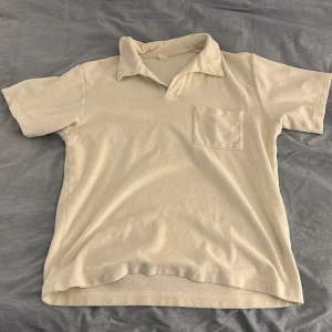 Frotté piké  - Frotté tröjan från arket. Storlek s. Denna är rätt använd men inga skador 