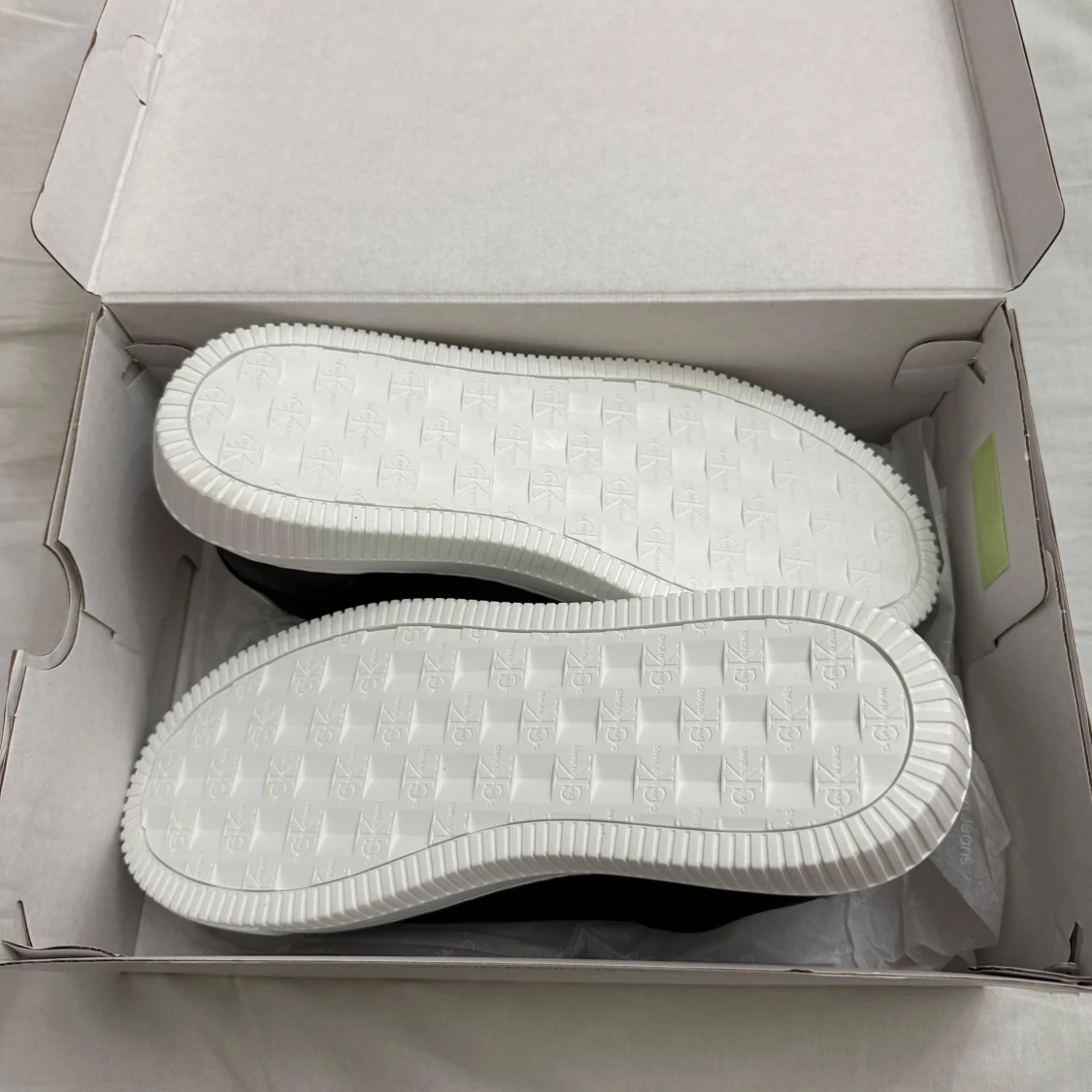 Svarta sneakers från Calvin Klein Jeans - 3