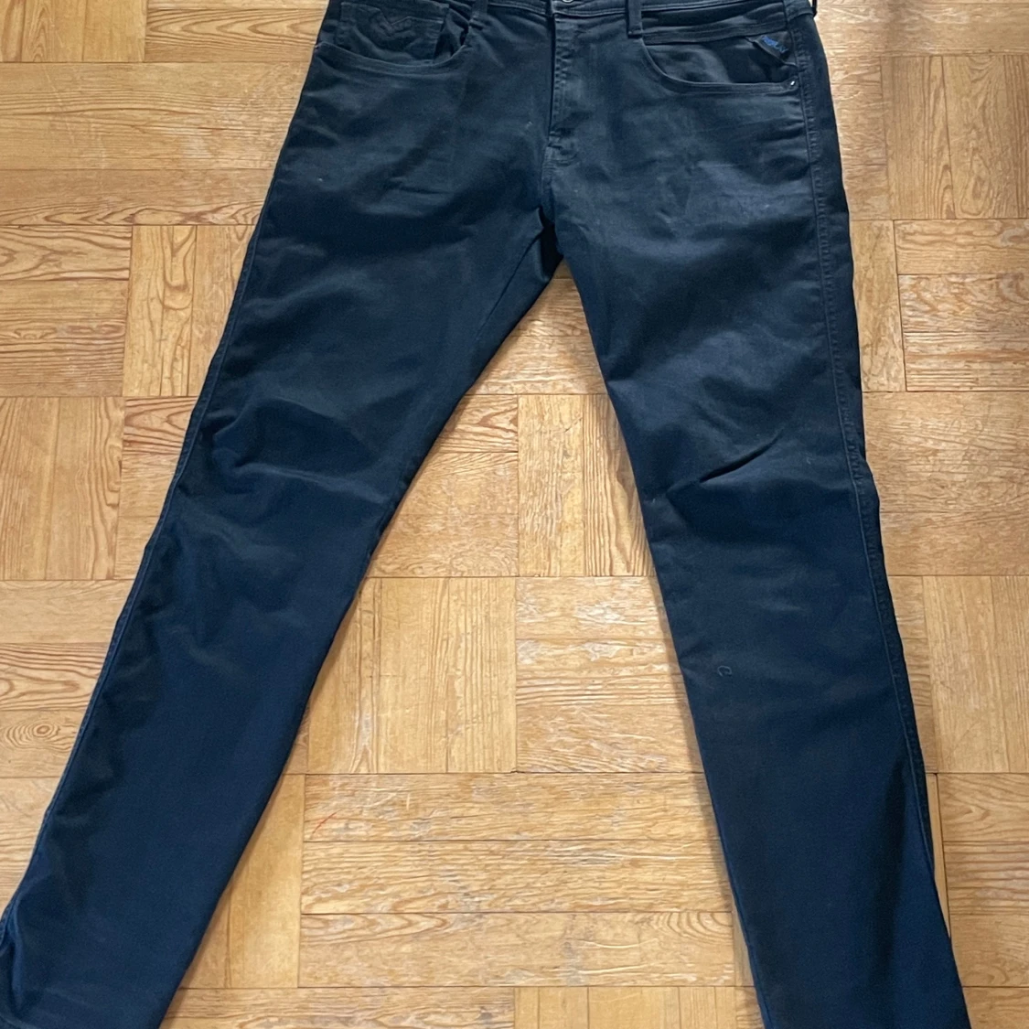 Svarta jeansbyxor från Replay - 1