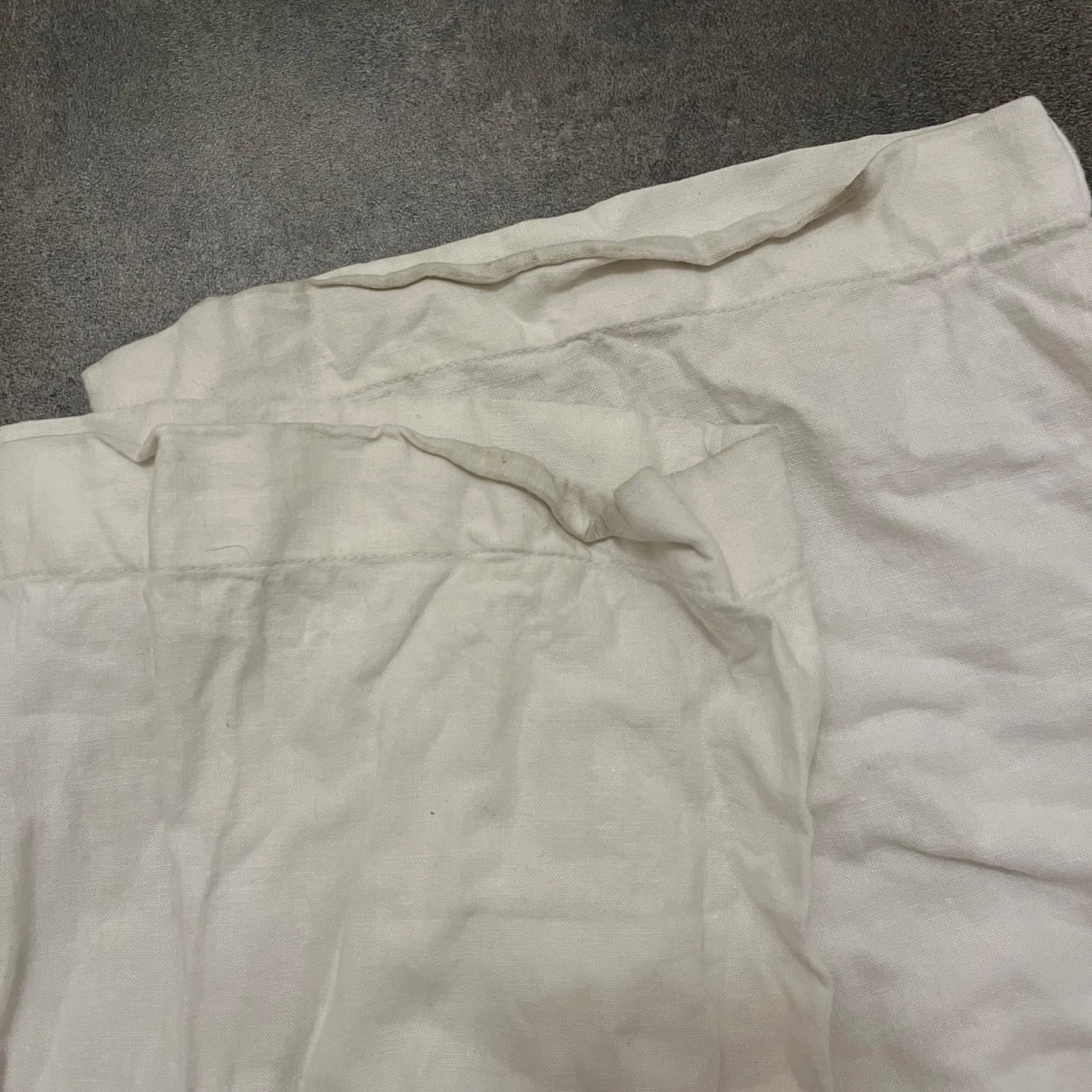 Vita linnebyxor från BikBok - 2