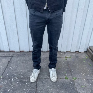 Replay Anbass jeans  - Replay jeans - Modell: Anbass - Storlek: W32/L32 - skick: 9/10 - Nypris runt 2000kr