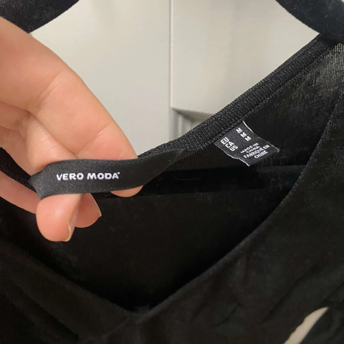 Svart långärmad topp från Vero Moda - 3