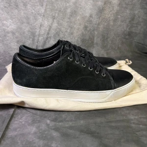 Lanvin toecap sneaker - Mycket fint skick bara litet märke på toecap| Size uk 7 som motsvarar 41,5  | fraktar spårbart inom 24 timmar med PostNord eller instabox