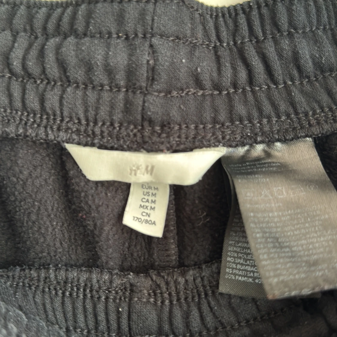 Svarta mjukisbyxor från H&M, storlek M - 2