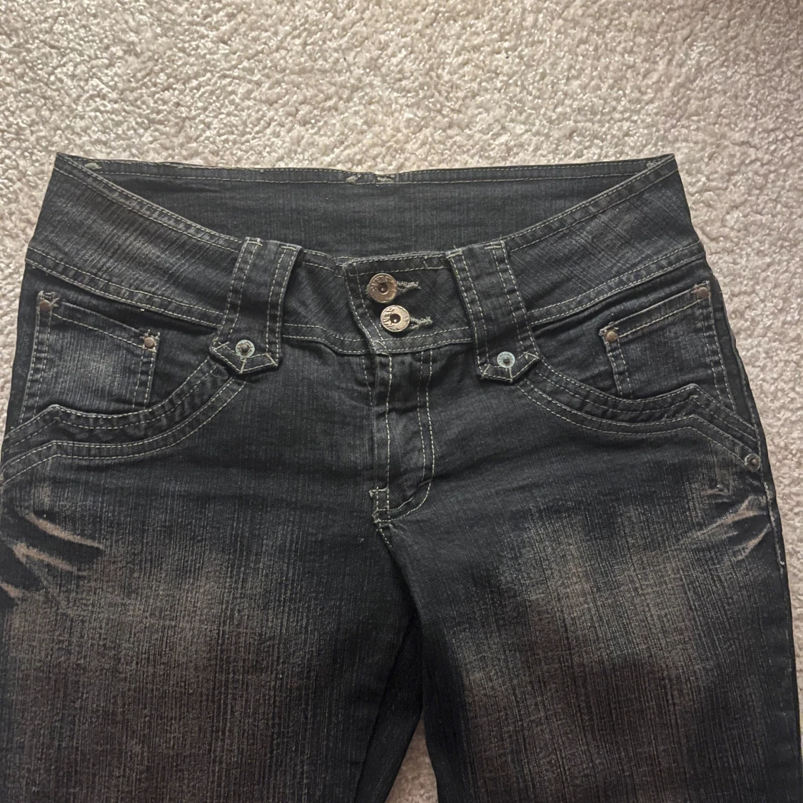 Svarta bootcut jeans - 2