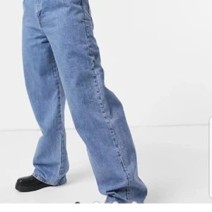 Blåa wide jeans med loose fit - Baggy jeans, helt oanvända 